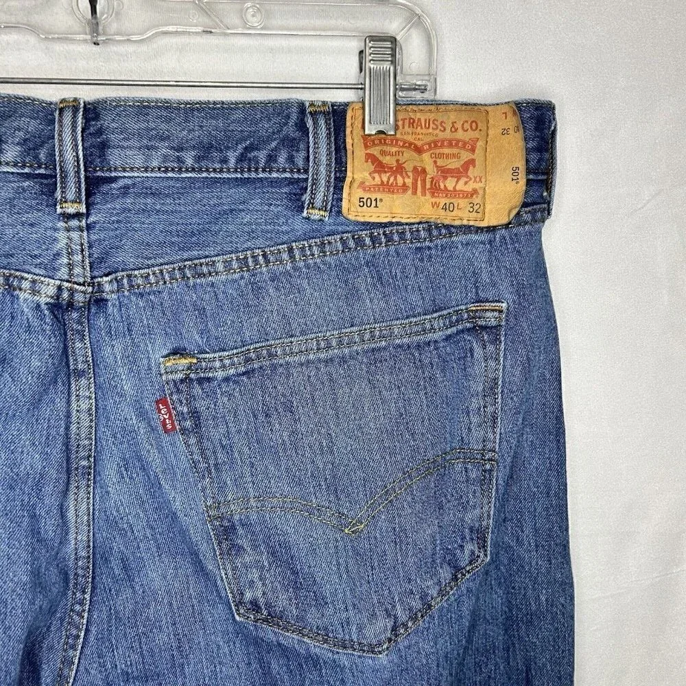 Levis 501 Jeans Men 40x32 Blue Classic Straight Leg Button Fly Mid-Rise